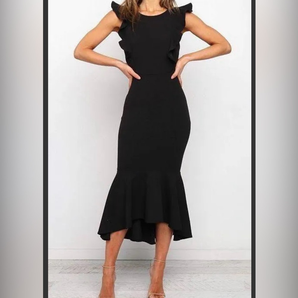 Petal and Pup Avani Black Dress size 4